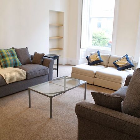 3 Bedroom Apartment Accommodates 8 Edinburg Exteriör bild