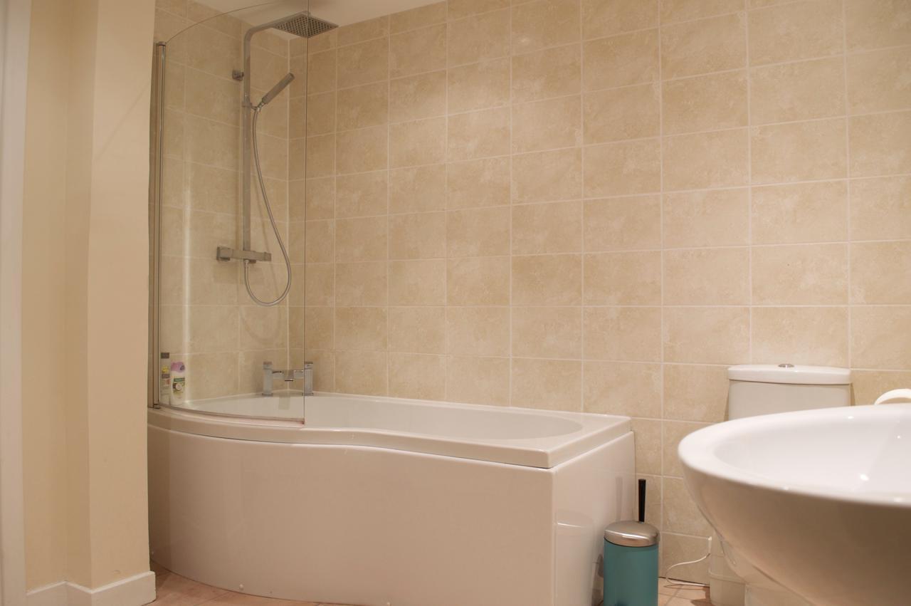 3 Bedroom Apartment Accommodates 8 Edinburg Exteriör bild